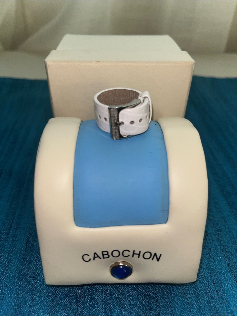 Cabochon White Leather Ring / Scarf Ring